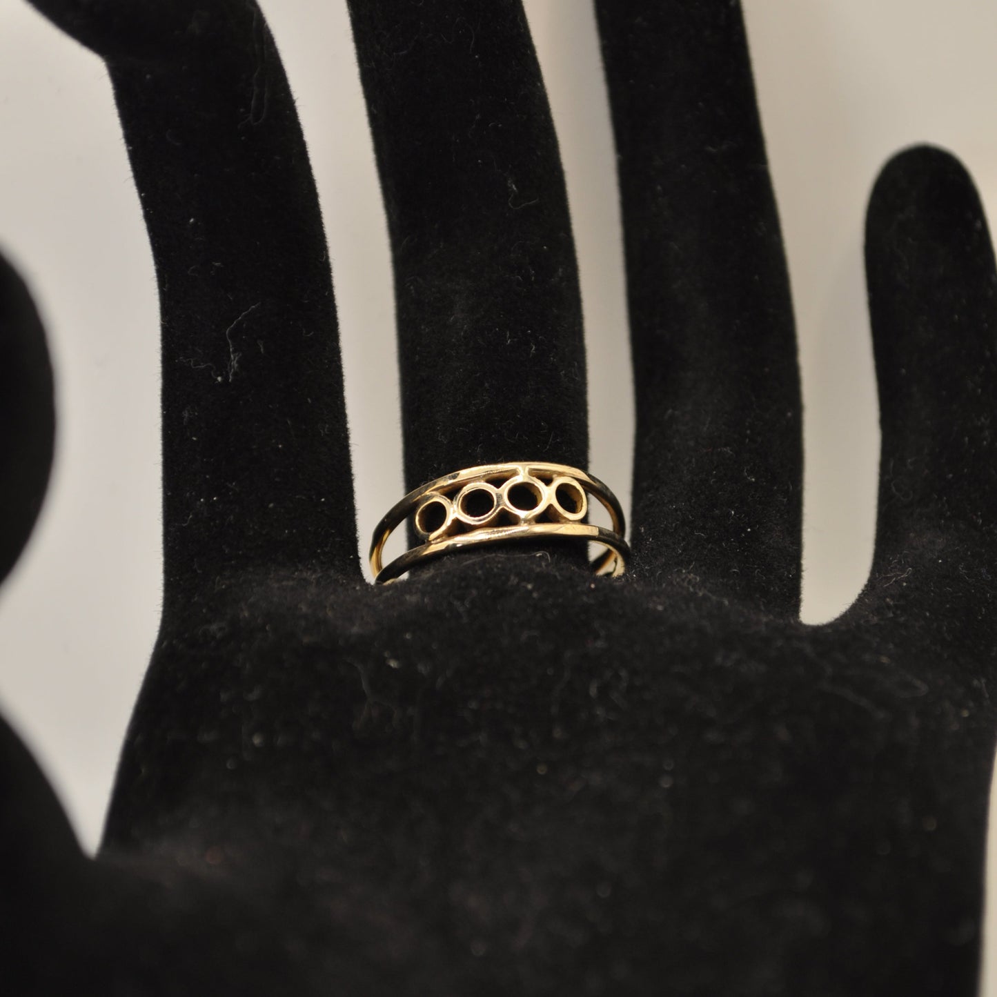 10k Gold Ring with Gold Accent Circles
