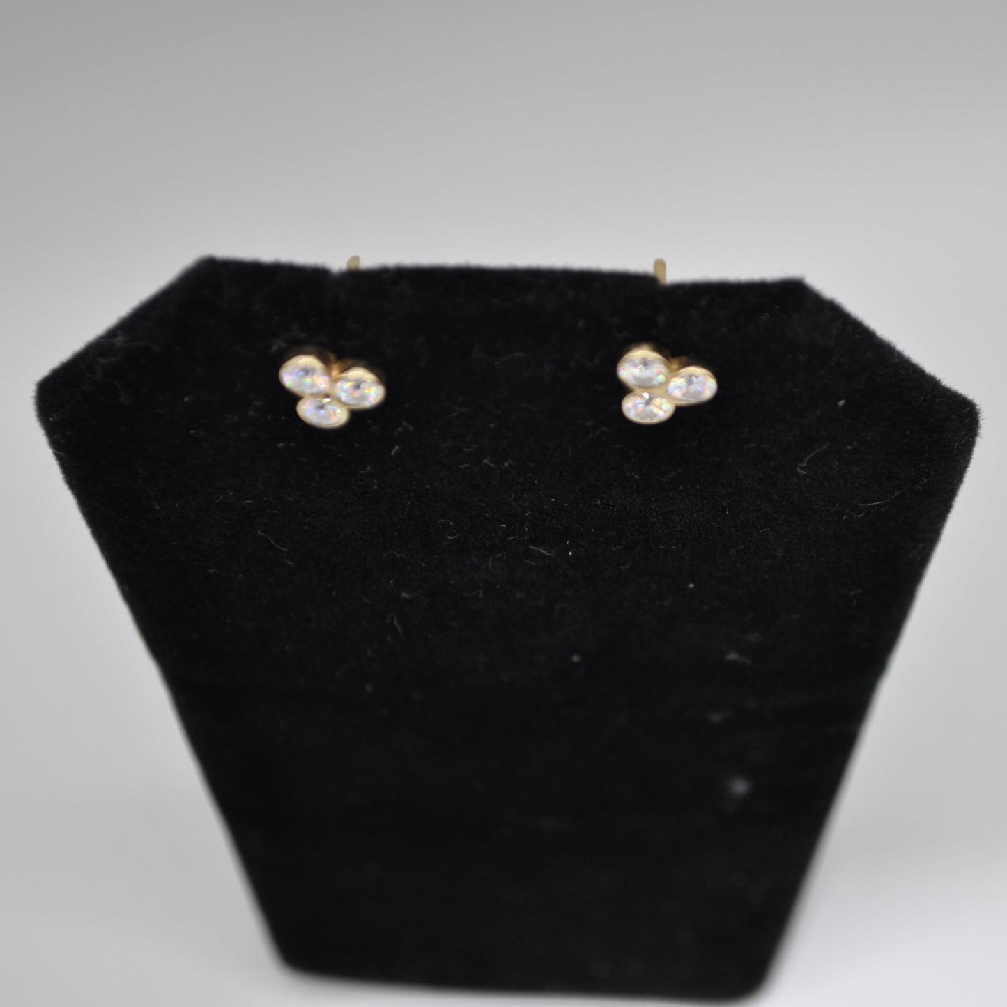 10k Gold Flower Diamond Earrings