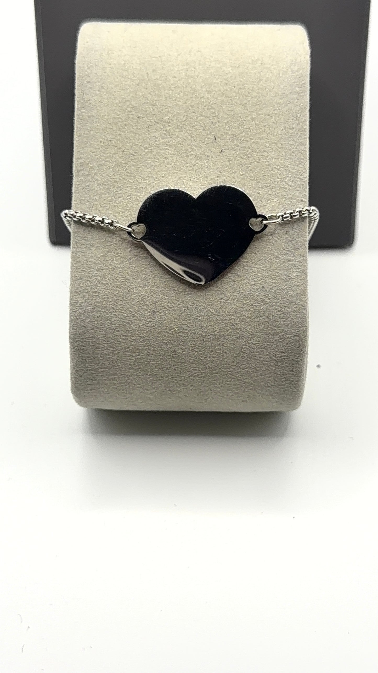 Timeless stainless steel heart bracelet crafted